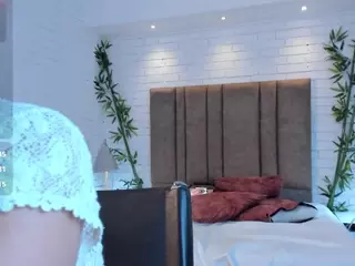 P A U L I NA's Live Sex Cam Show