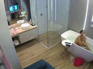 camsoda voyeurcam-casa-salsa-bathroom-2