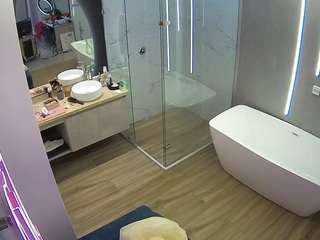 voyeurcam-casa-salsa-bathroom-2