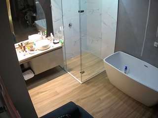 camsoda voyeurcam-casa-salsa-bathroom-2