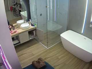 camsoda voyeurcam-casa-salsa-bathroom-2