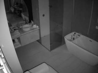 voyeurcam-casa-salsa-bathroom-2 camsoda Gay Chat Latino 