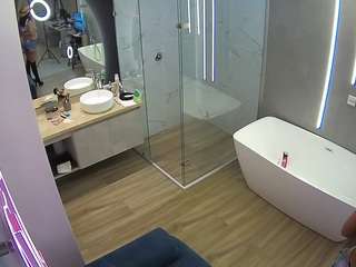 camsoda voyeurcam-casa-salsa-bathroom-2