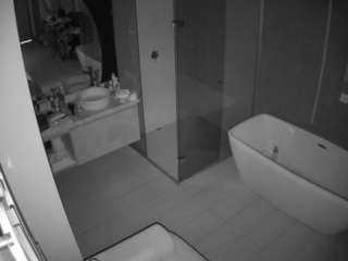 Dannidaniels camsoda voyeurcam-casa-salsa-bathroom-2