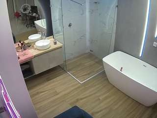 Zizicopter camsoda voyeurcam-casa-salsa-bathroom-2