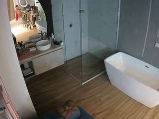 Louisahole camsoda voyeurcam-casa-salsa-bathroom-2