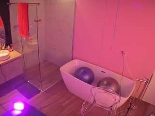 voyeurcam-casa-salsa-bathroom-2
