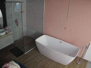 voyeurcam-casa-salsa-bathroom-2