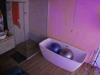 voyeurcam-casa-salsa-bathroom-2