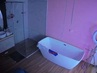 voyeurcam-casa-salsa-bathroom-2