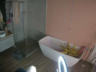 voyeurcam-casa-salsa-bathroom-2