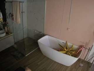 voyeurcam-casa-salsa-bathroom-2