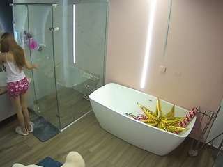voyeurcam-casa-salsa-bathroom-2