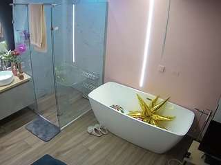 voyeurcam-casa-salsa-bathroom-2