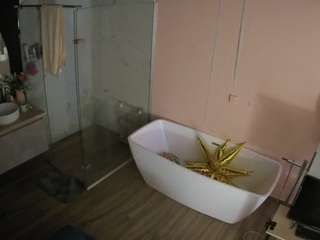 voyeurcam-casa-salsa-bathroom-2