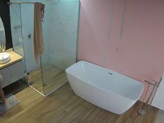 voyeurcam-casa-salsa-bathroom-2