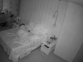 voyeurcam-casa-salsa-bathroom-2