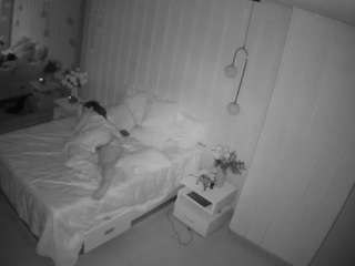 voyeurcam-casa-salsa-bathroom-2