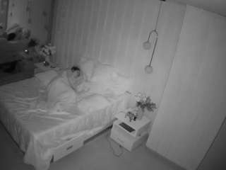 voyeurcam-casa-salsa-bathroom-2