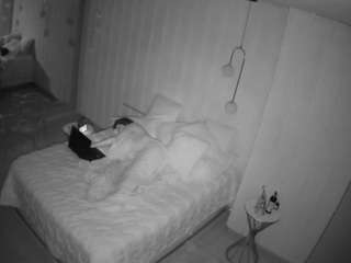 voyeurcam-casa-salsa-bathroom-2