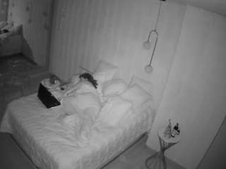 voyeurcam-casa-salsa-bathroom-2