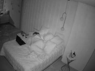 voyeurcam-casa-salsa-bathroom-2