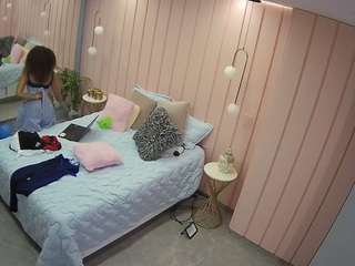 voyeurcam-casa-salsa-bathroom-2