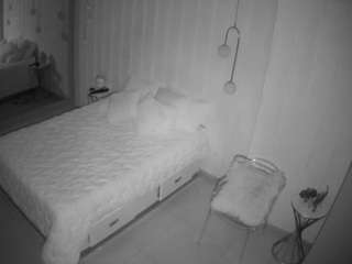 voyeurcam-casa-salsa-bathroom-2