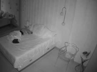 voyeurcam-casa-salsa-bathroom-2