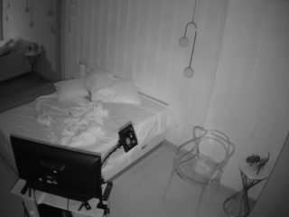 voyeurcam-casa-salsa-bathroom-2