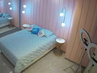 voyeurcam-casa-salsa-bathroom-2