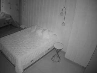 voyeurcam-casa-salsa-bathroom-2