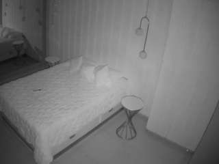 voyeurcam-casa-salsa-bathroom-2