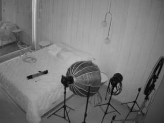 voyeurcam-casa-salsa-bathroom-2