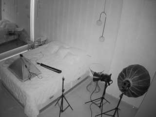 voyeurcam-casa-salsa-bathroom-2