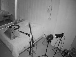 voyeurcam-casa-salsa-bathroom-2