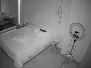 voyeurcam-casa-salsa-bathroom-2