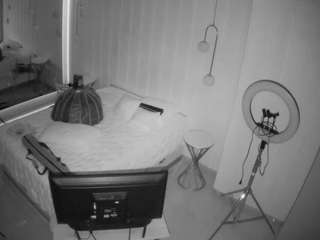 voyeurcam-casa-salsa-bathroom-2