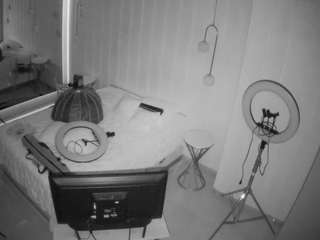 voyeurcam-casa-salsa-bathroom-2