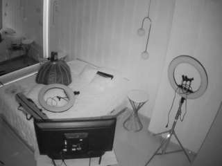 voyeurcam-casa-salsa-bathroom-2