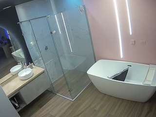 voyeurcam-casa-salsa-bathroom-2