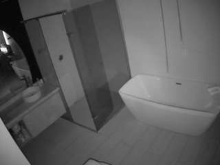 voyeurcam-casa-salsa-bathroom-2 webcam model