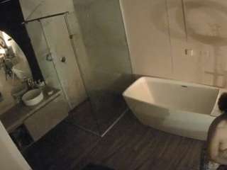 voyeurcam-casa-salsa-bathroom-2