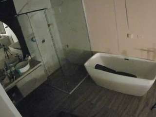 voyeurcam-casa-salsa-bathroom-2