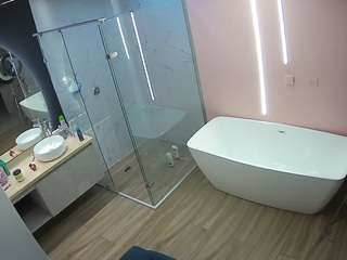 voyeurcam-casa-salsa-bathroom-2