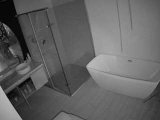 voyeurcam-casa-salsa-bathroom-2