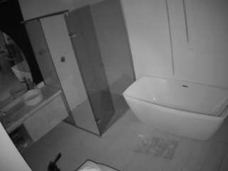 voyeurcam-casa-salsa-bathroom-2