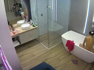 Casa Salsa Bathroom 2's Live Sex Cam Show