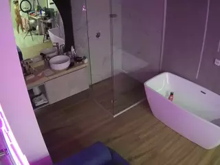 Casa Salsa Bathroom 2's Live Sex Cam Show