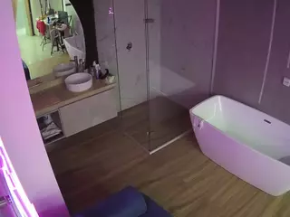 Casa Salsa Bathroom 2's Live Sex Cam Show